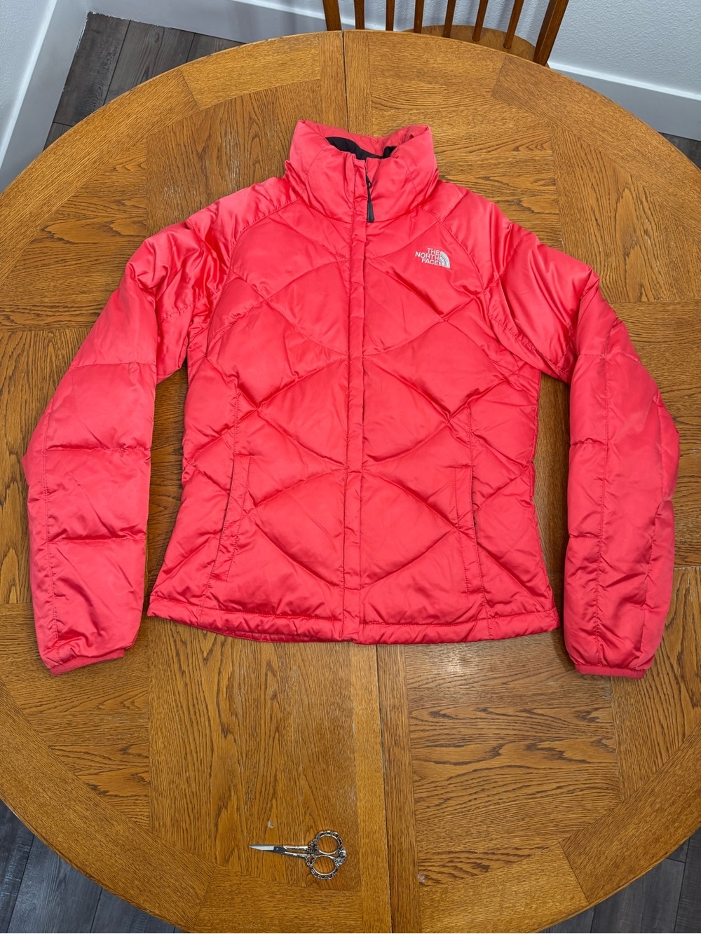 The North Face Women's 550 Down Insulated Puffer Jacket Coral Pink Size Small